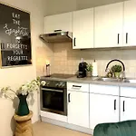 Frank No3 - Klagenfurt - Free Parking, Smart-tv & Self Check-in
