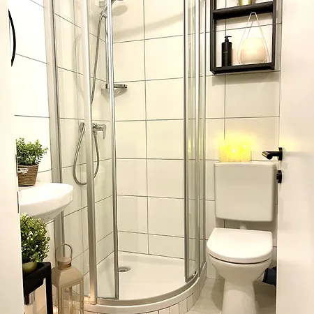 Apartment Klagenfurt Frank No3 - With Free Parking, Smart-tv & Self Check-in Klagenfurt am Woerthersee